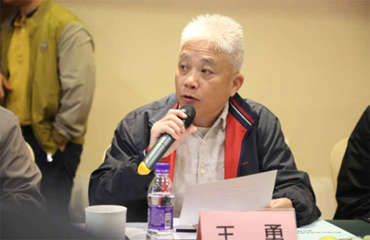 香蕉网在线观看陶瓷集团大规格瓷质薄板